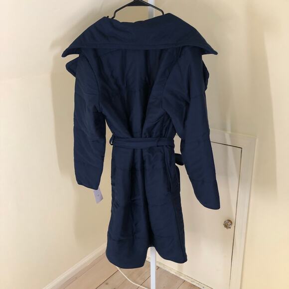 Auden NWT Women's Short Quilted Robe Blue Quilted Robe Size M/L - Picture 8 of 8